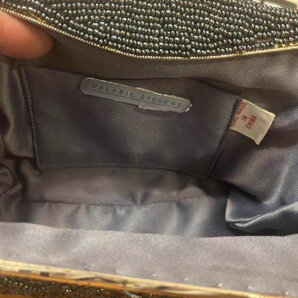 Beaded evening bag with removable chain, pristine condition gun metal gray 90’s - Picture 5 of 5